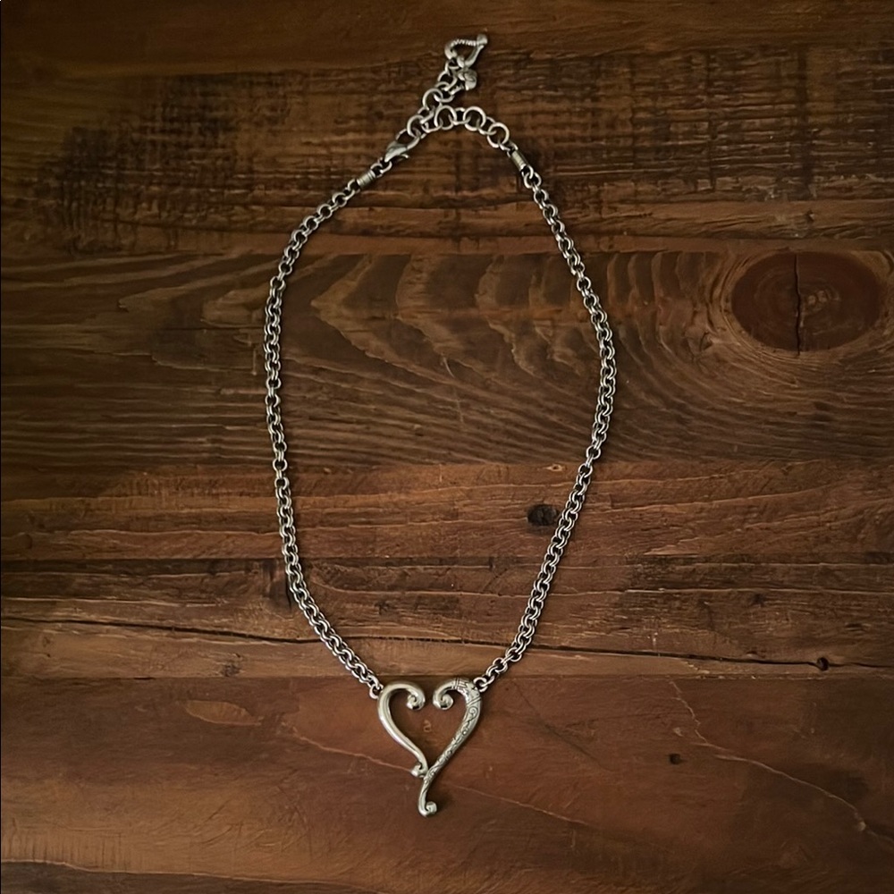 Chic Silver Heart Necklace